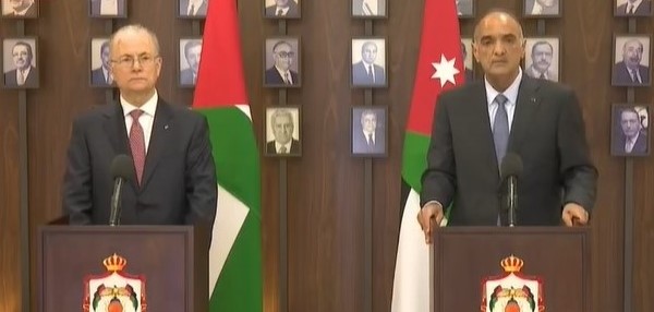 جانب من المؤتمر الصحفي 